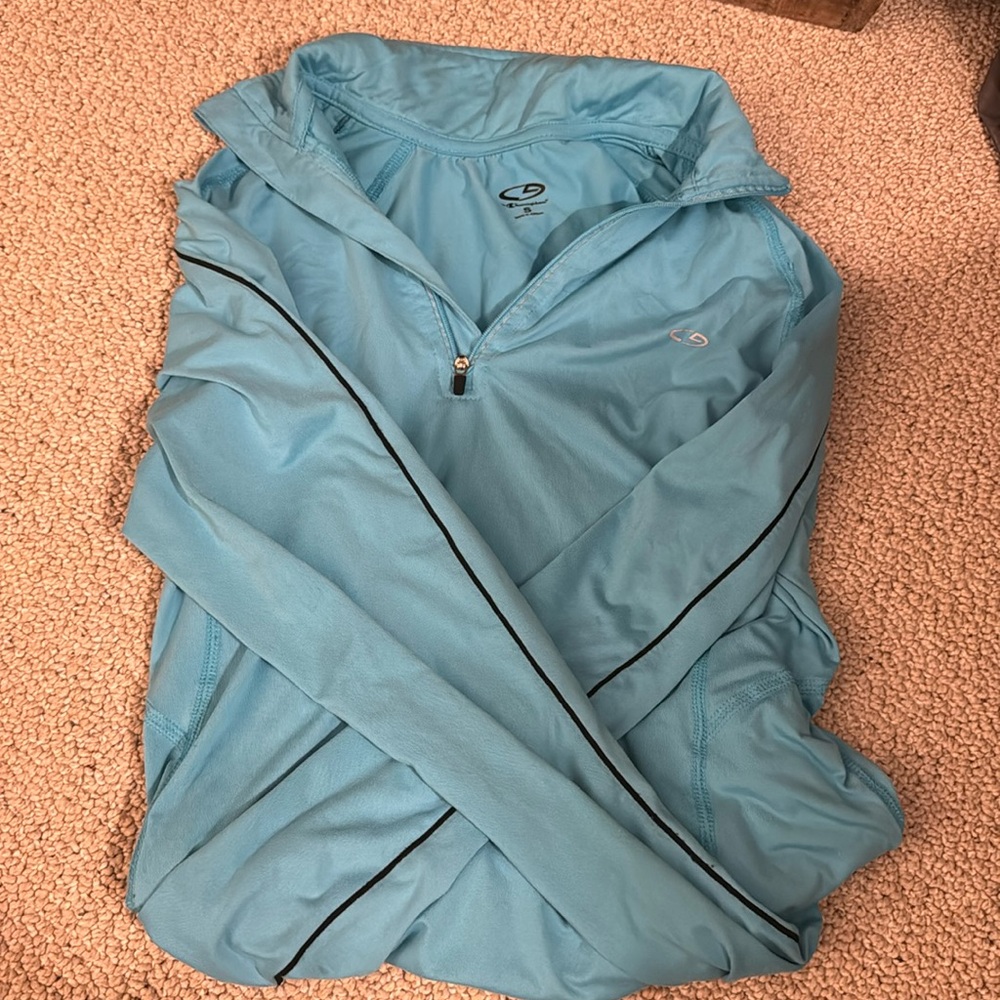 Champion: pullover dry-fit
